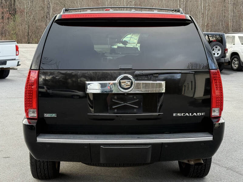 2011 Cadillac Escalade Luxury