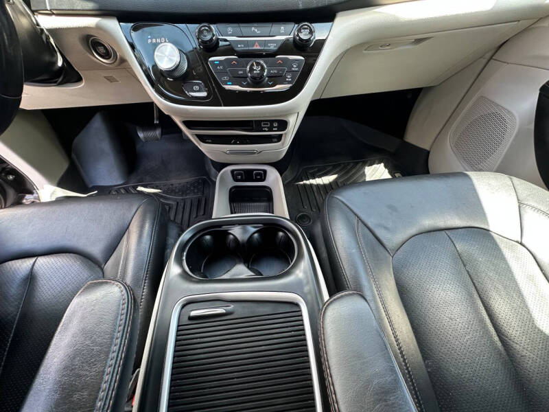 2020 Chrysler Pacifica Touring L Plus