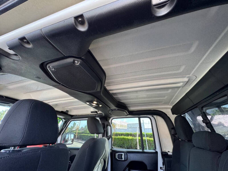 2021 Jeep Gladiator California Edition