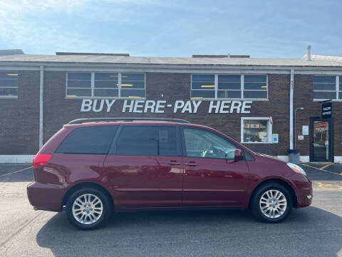 2007 Toyota Sienna for sale at Kar Mart in Milan IL