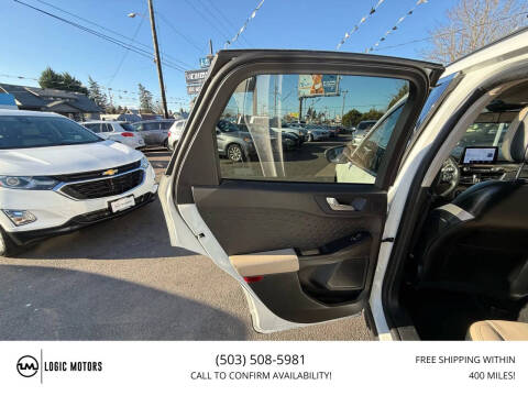 2020 Ford Escape Titanium