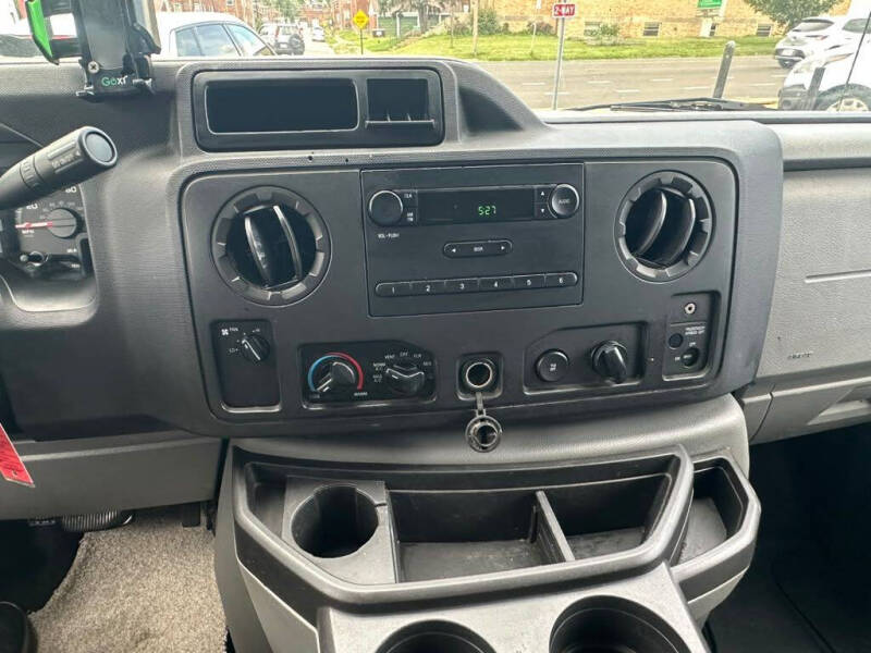 2014 Ford E-Series E-250