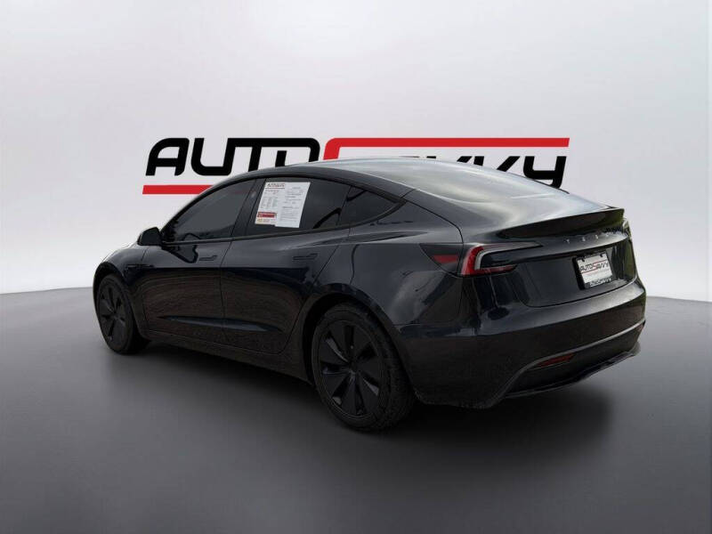 2025 Tesla Model 3 Long Range