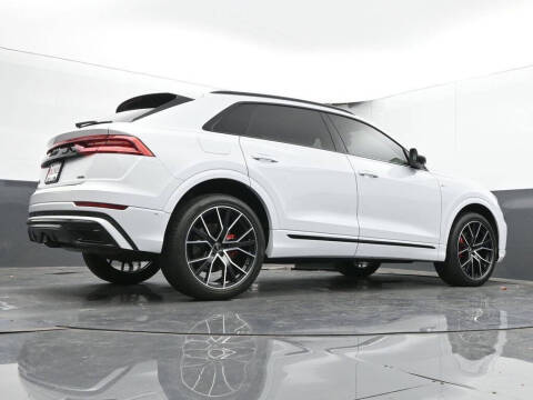 2022 Audi Q8 quattro Premium Plus 55 TFSI