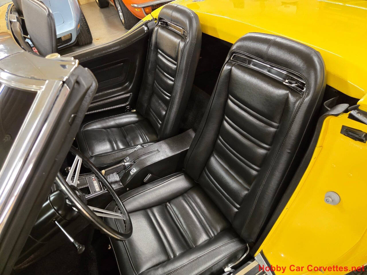 1975 Chevrolet Corvette 10