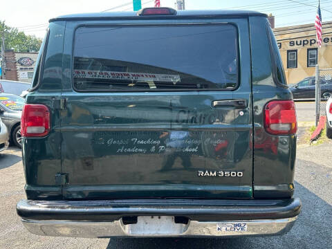 2002 Dodge Ram Van 3500 Maxi