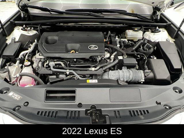2022 Lexus ES 300h
