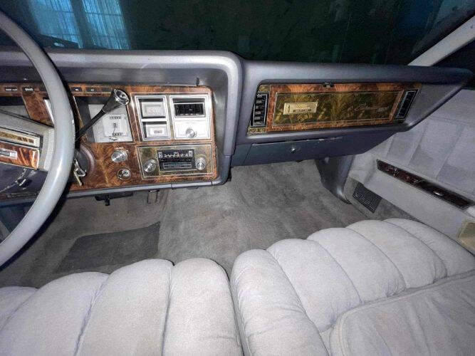 1977 Lincoln Continental