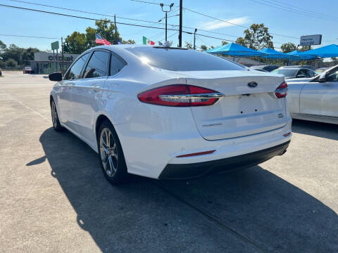 2020 Ford Fusion SEL