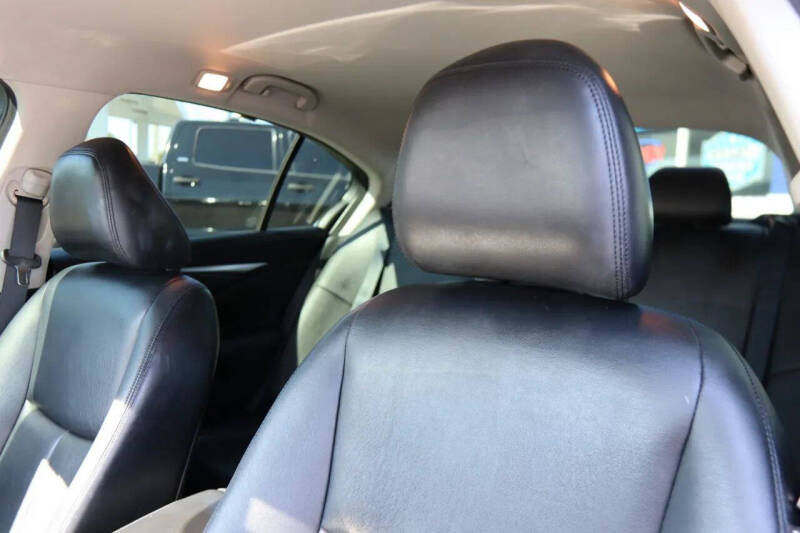 2018 Infiniti Q50 2.0T Luxe