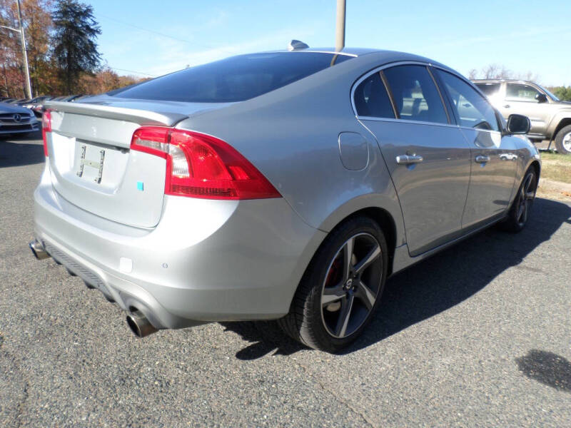 2014 Volvo S60 R-Design photo 6