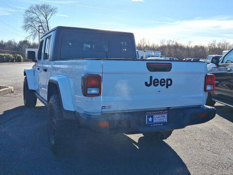 2022 Jeep Gladiator Willys