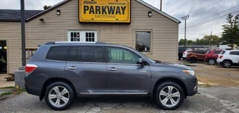 2011 Toyota Highlander for sale at Parkway Motors in Springfield IL