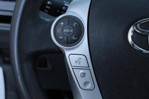 2012 Toyota Prius v Five