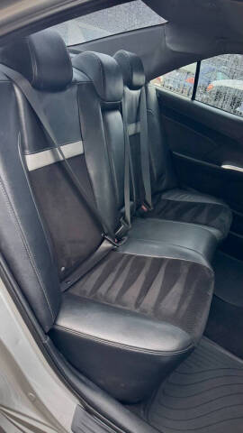 2014 Toyota Camry SE V6