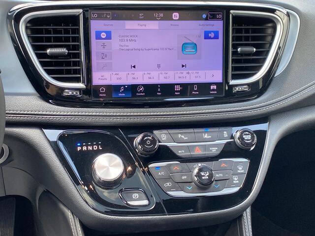 2025 Chrysler Pacifica Limited