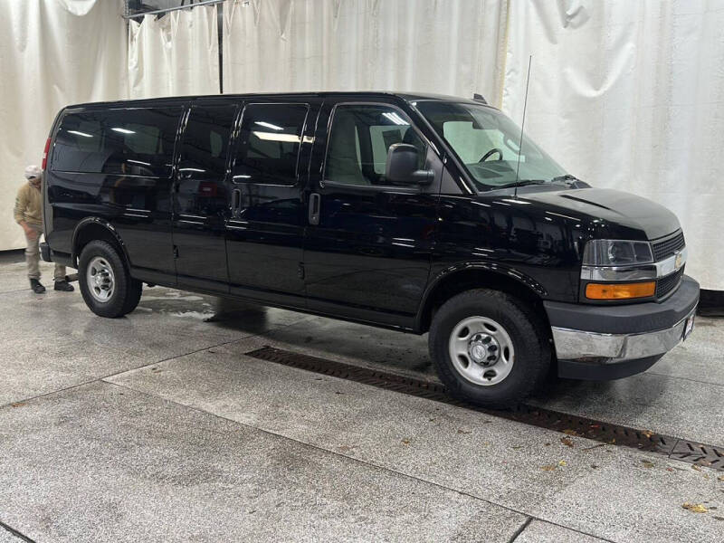 2017 Chevrolet Express LT 3500