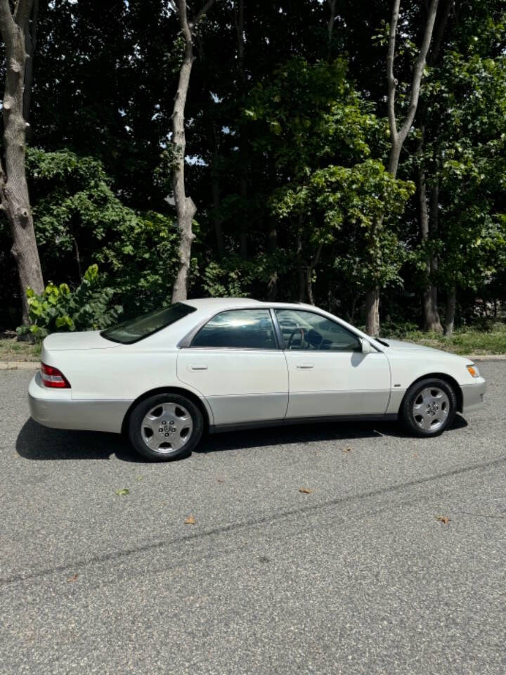 2001 Lexus ES 300 for sale at Taktak Auto Group in Tewksbury, MA