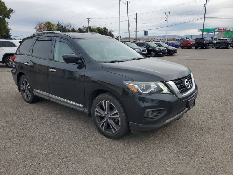 2017 Nissan Pathfinder Platinum