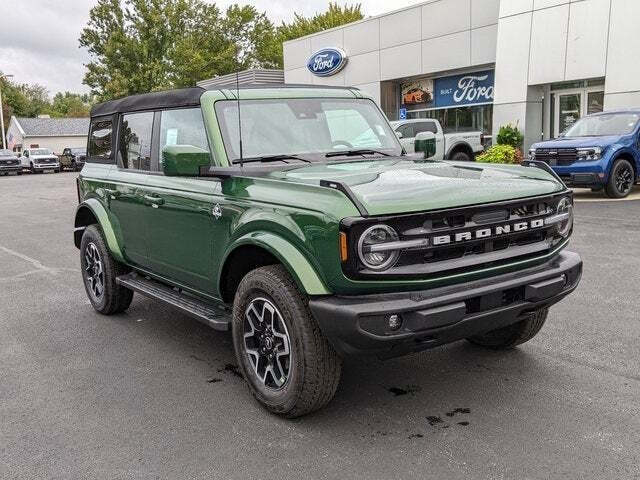 2024 Ford Bronco Outer Banks