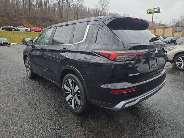 2026 Mitsubishi Outlander SE