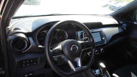 2020 Nissan Kicks S