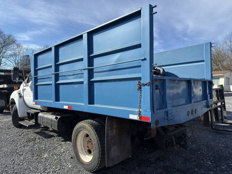 2005 Ford F-650 Super Duty