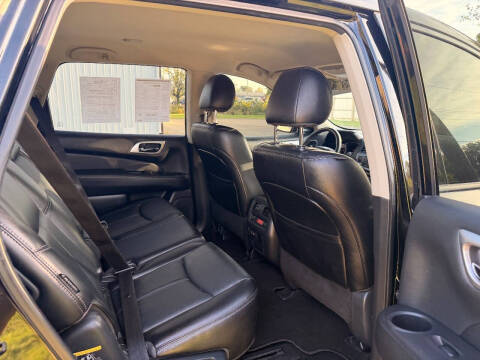 2020 Nissan Pathfinder SL