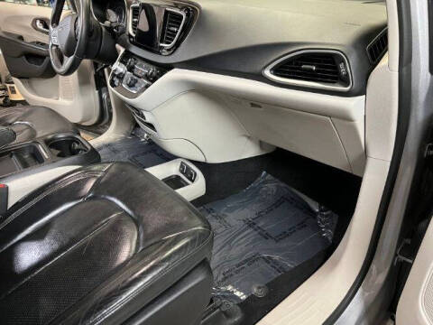 2018 Chrysler Pacifica Touring L