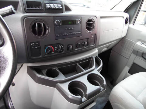 2019 Ford E-350