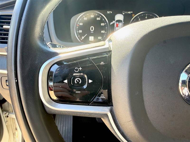 2020 Volvo XC90 T5 Momentum