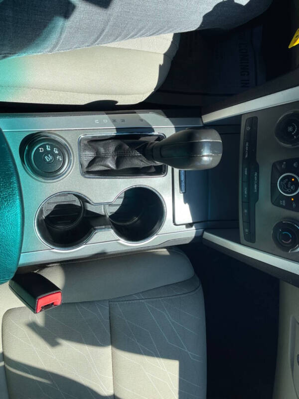 2015 Ford Explorer