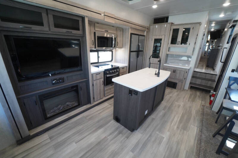 2021 Winnebago Voyage