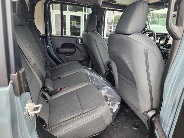 2025 Jeep Gladiator Willys