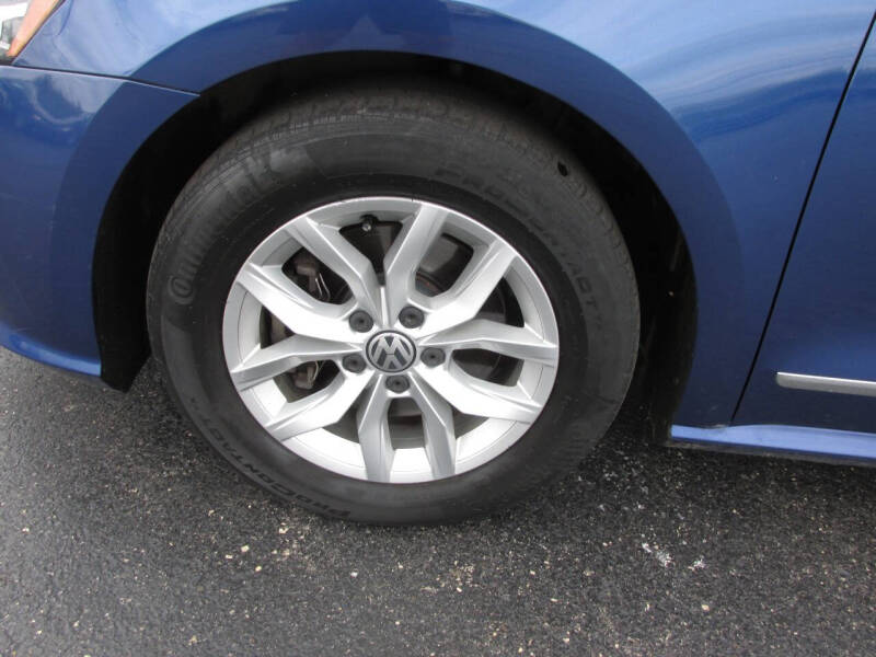 2016 Volkswagen Passat 1.8T S