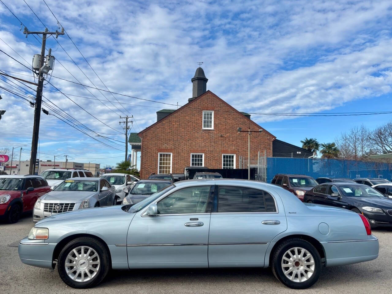 2007 Lincoln Town Car for sale at Auto Nation in Norfolk, VA