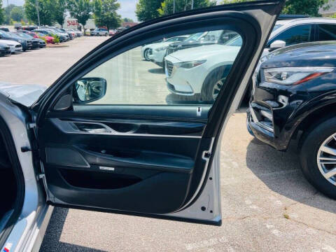 2017 BMW 7 Series 740i