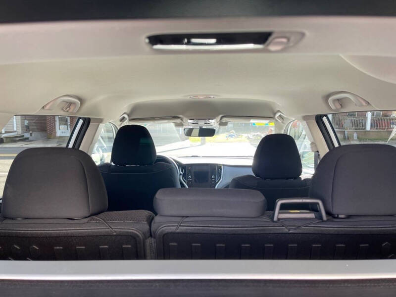 2022 Subaru Outback Premium