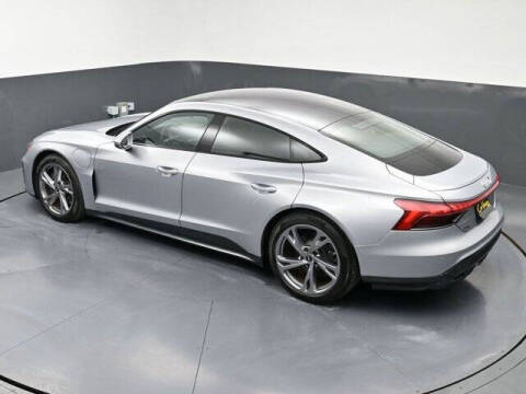 2022 Audi e-tron GT quattro Premium Plus