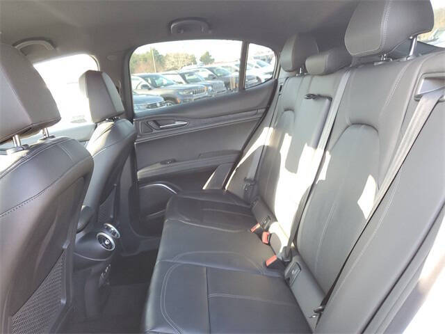 2022 Alfa Romeo Stelvio Sprint