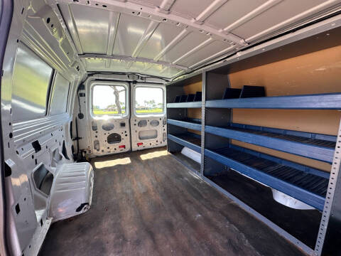 2014 Ford E-Series E-150