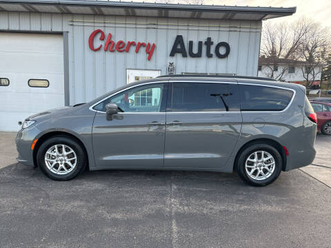 2022 Chrysler Pacifica for sale at CHERRY AUTO in Hartford WI