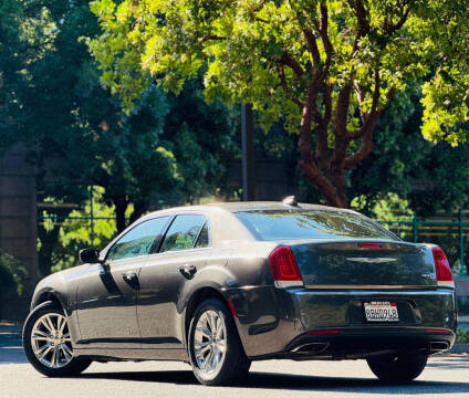 2016 Chrysler 300 C
