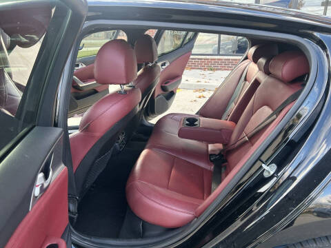 2022 Kia Stinger GT1