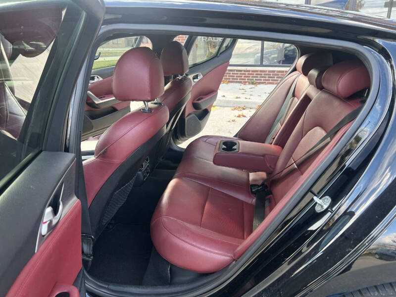 2022 Kia Stinger GT1