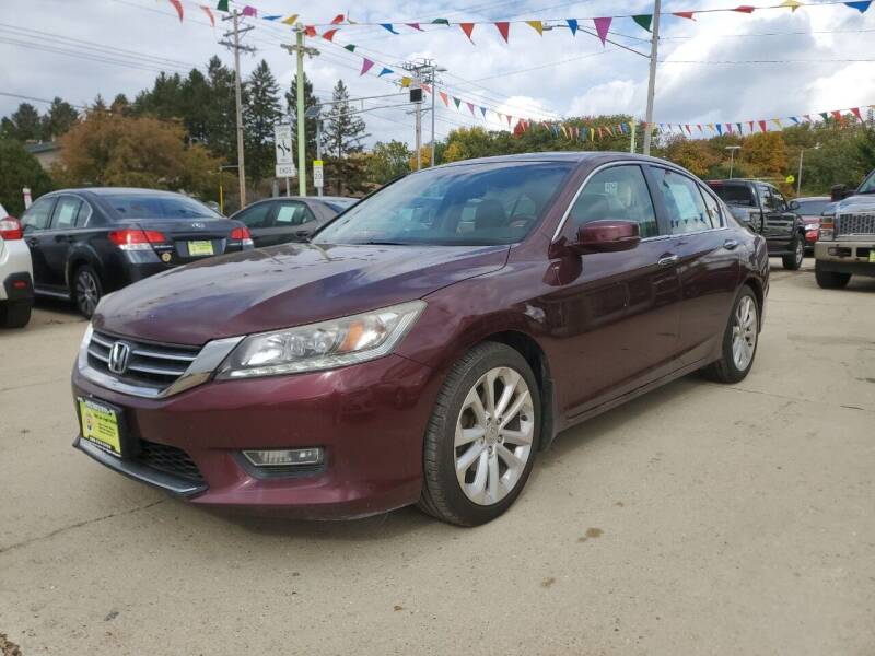 2013 Honda Accord for sale at Super Trooper Motors in Madison WI