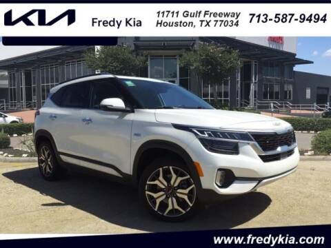 2022 Kia Seltos for sale at FREDYS CARS FOR LESS in Houston TX