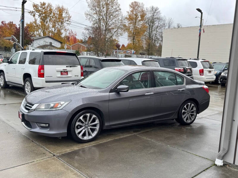 2015 Honda Accord Sport photo 3