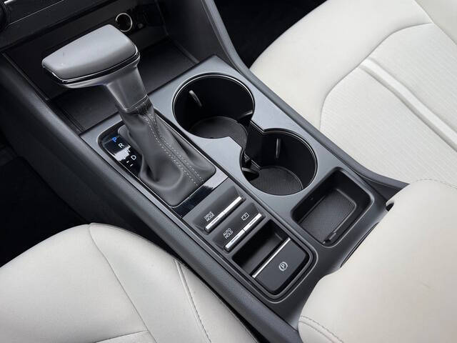 2025 Hyundai Sonata SE