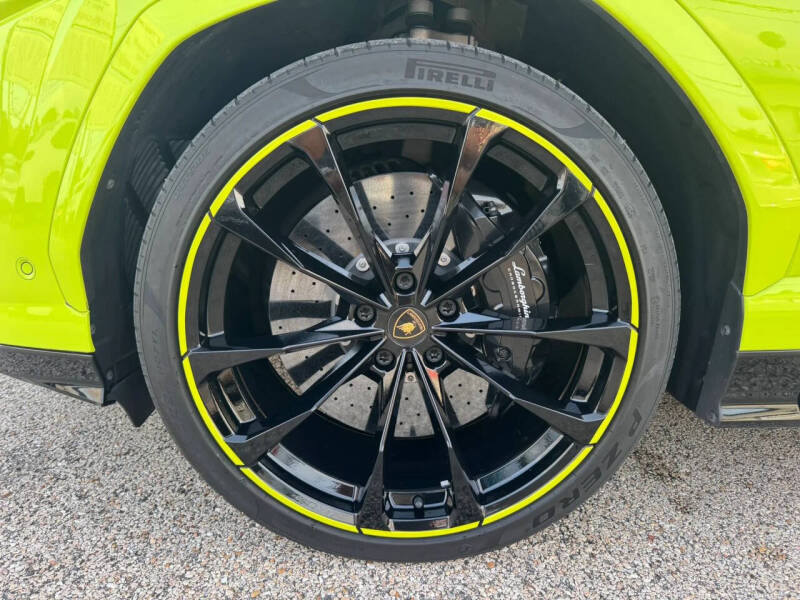 2022 Lamborghini Urus